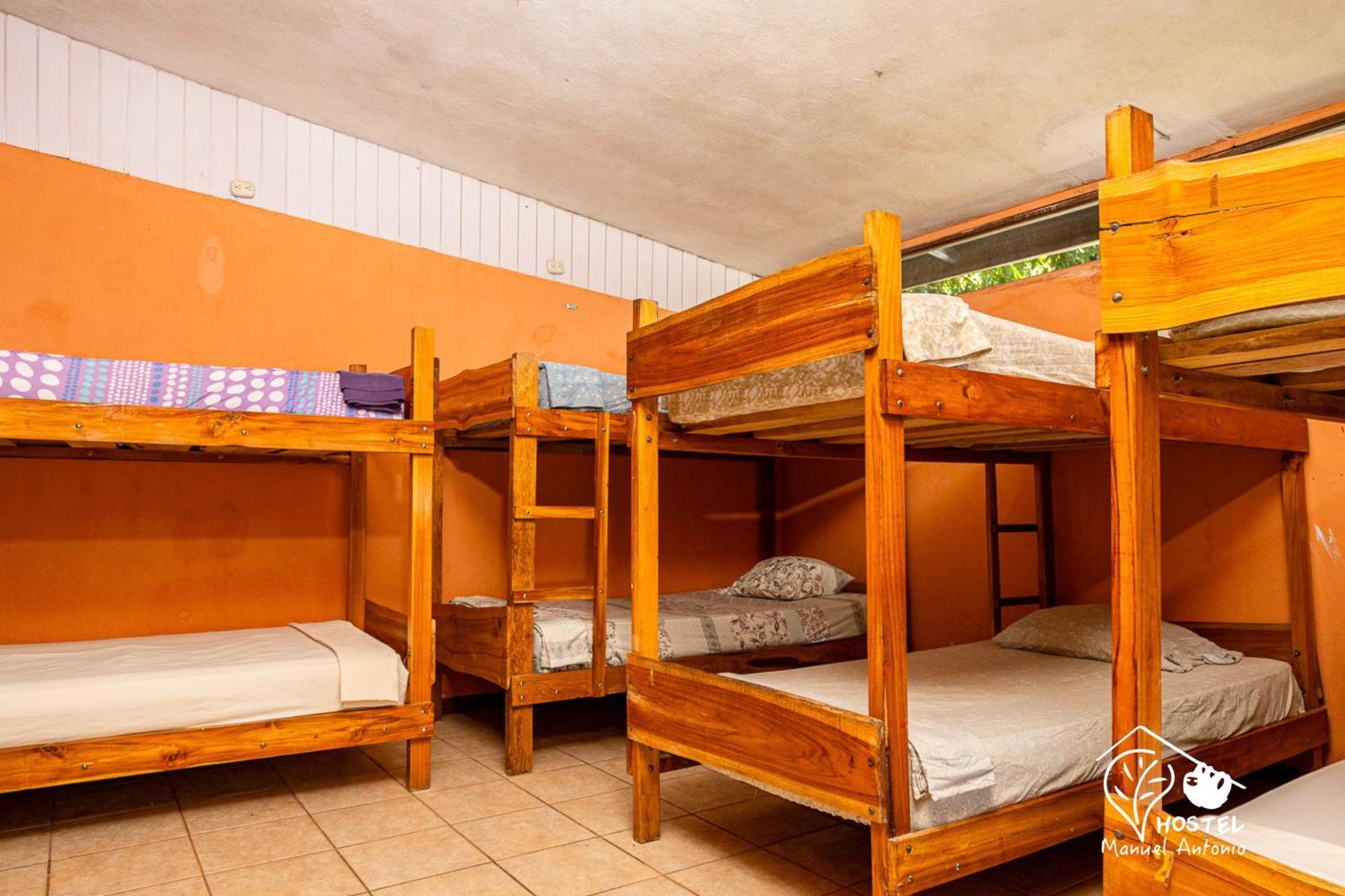 Manuel Antonio Hostel Екстер'єр фото