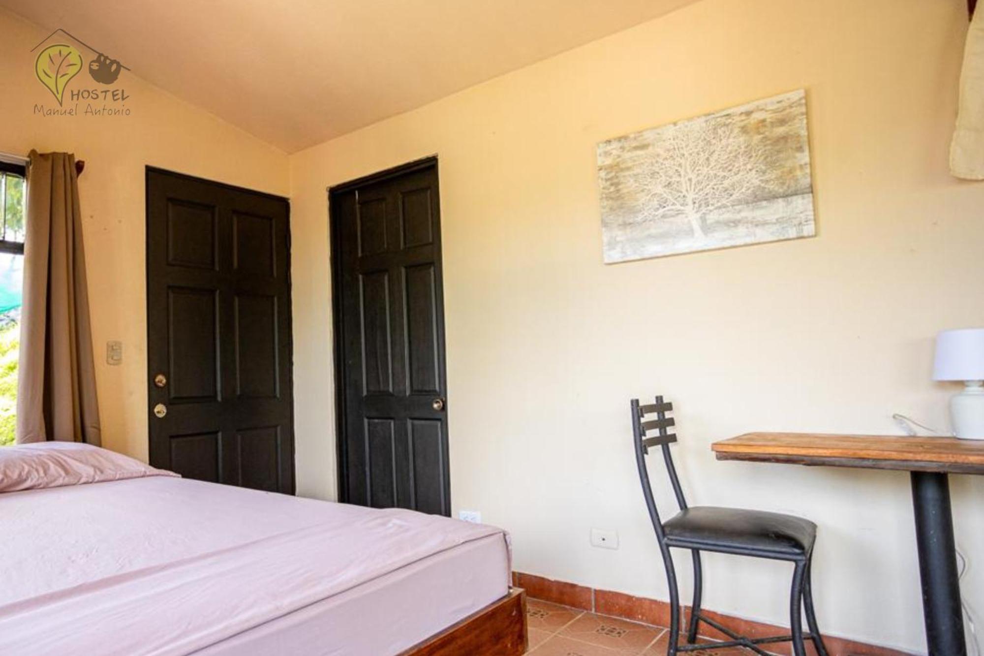 Manuel Antonio Hostel Екстер'єр фото