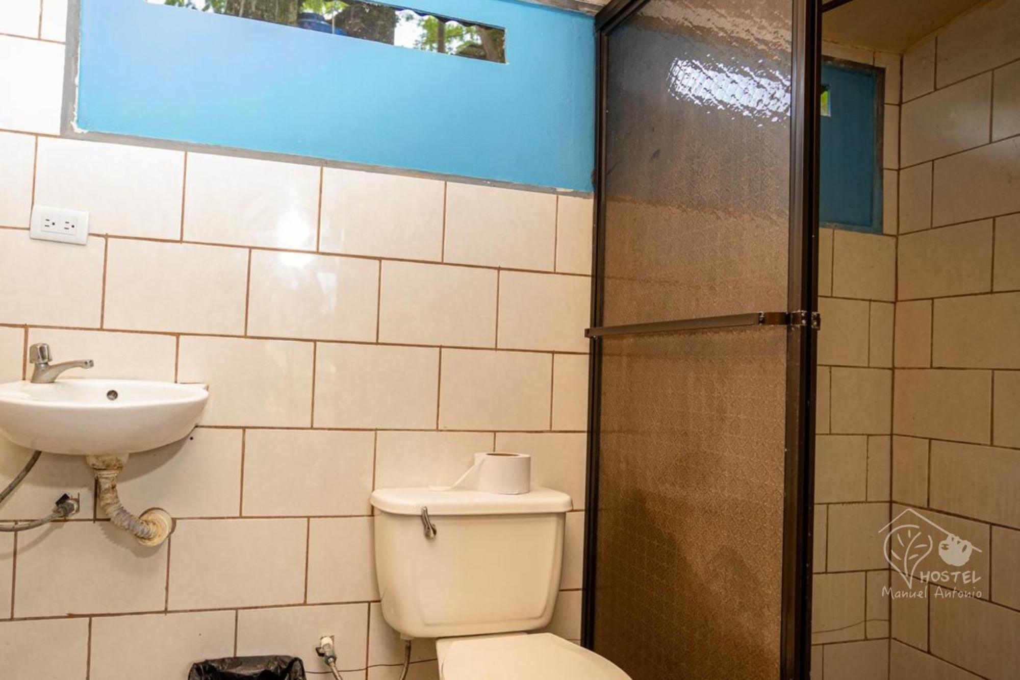 Manuel Antonio Hostel Екстер'єр фото