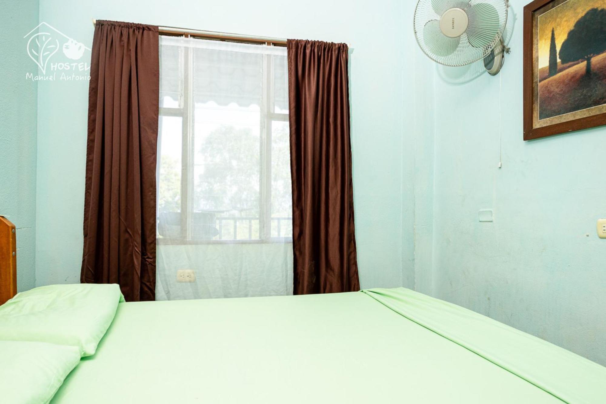 Manuel Antonio Hostel Екстер'єр фото