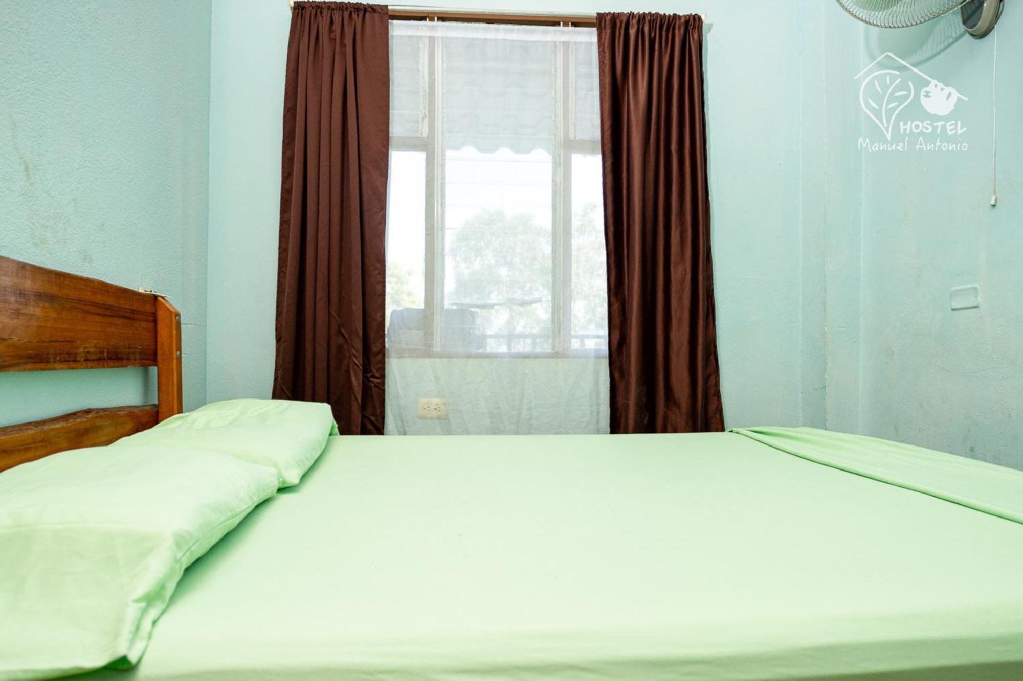 Manuel Antonio Hostel Екстер'єр фото