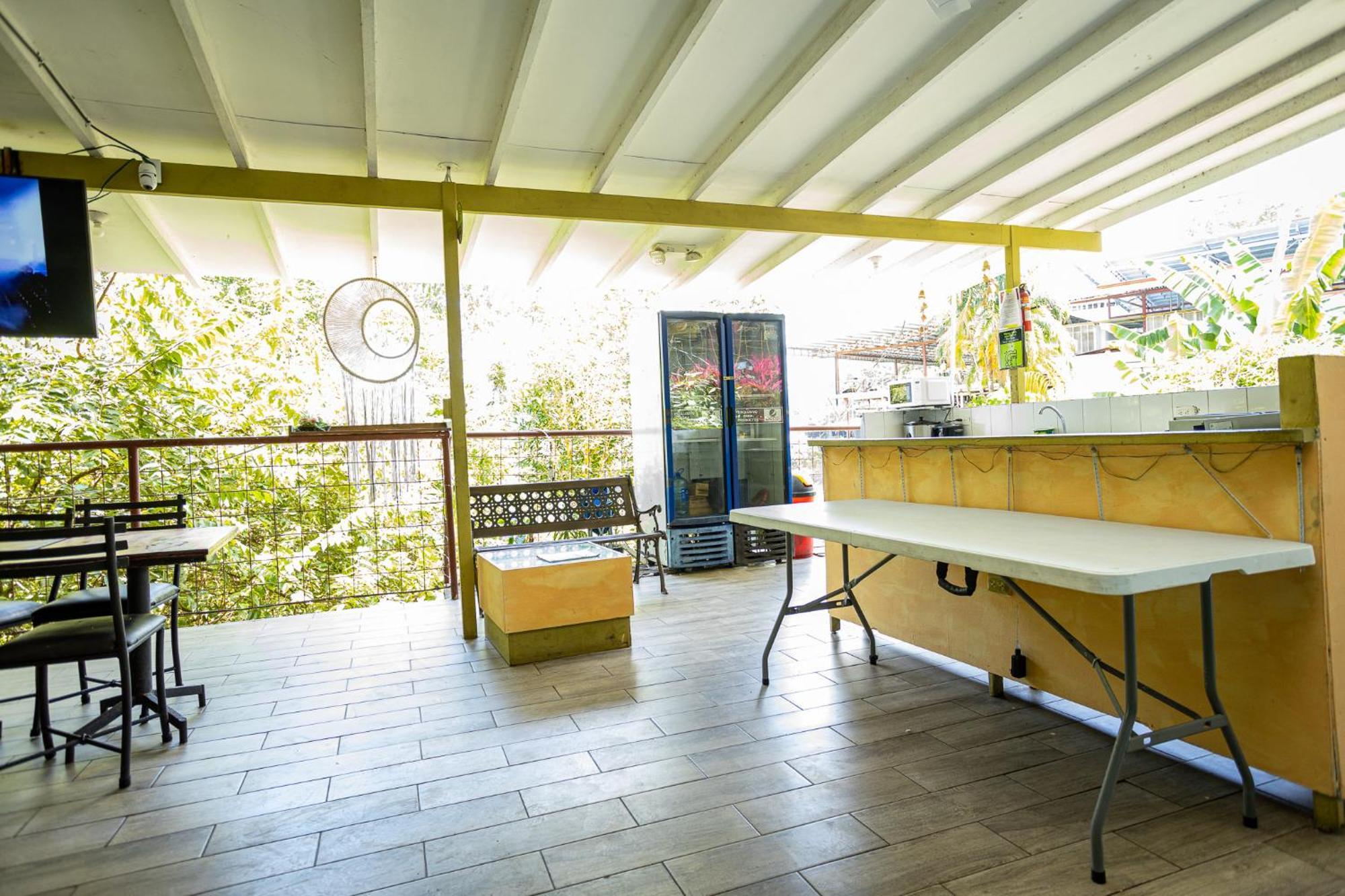 Manuel Antonio Hostel Екстер'єр фото