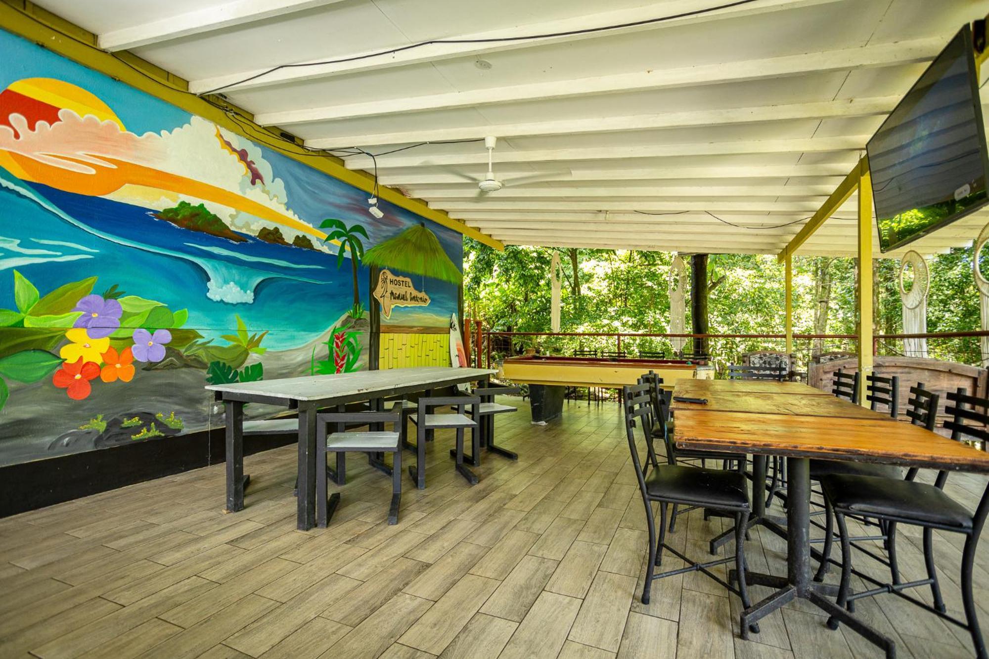 Manuel Antonio Hostel Екстер'єр фото