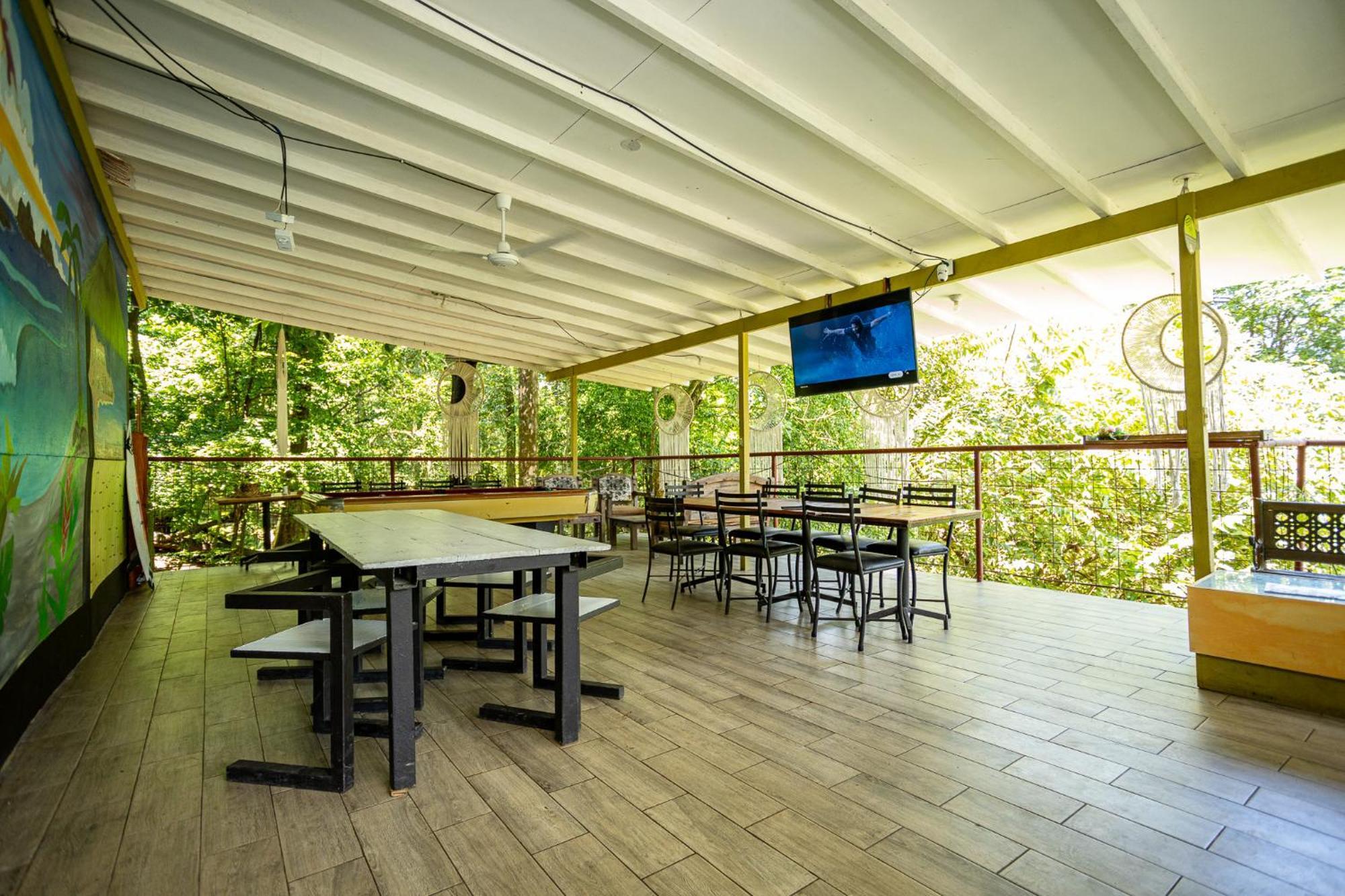 Manuel Antonio Hostel Екстер'єр фото