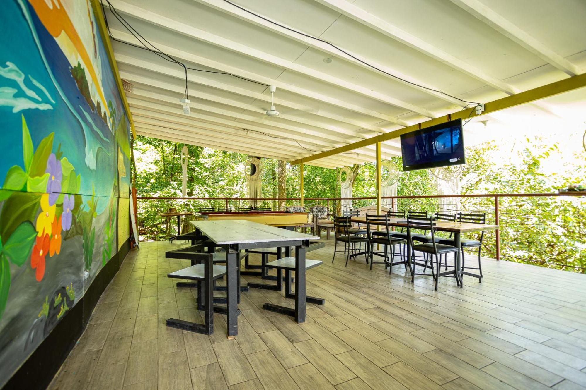 Manuel Antonio Hostel Екстер'єр фото